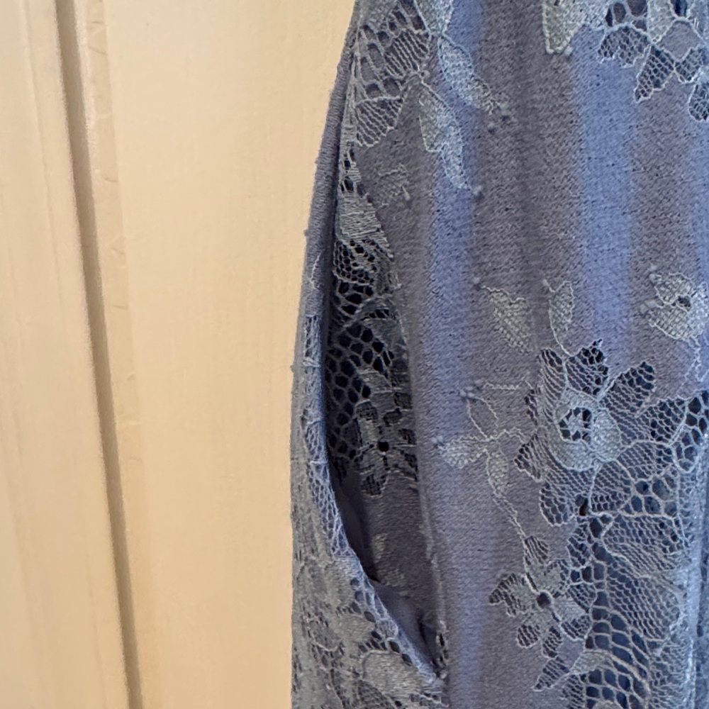 Elegant Light Blue Lace Dress - Picture 3 of 3